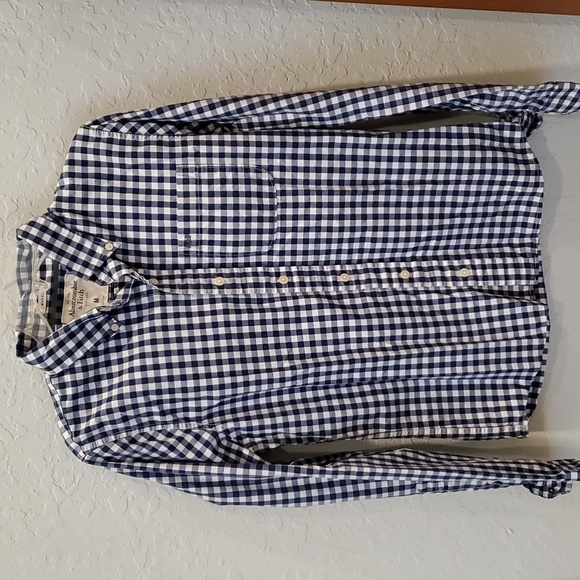 Abercrombie & Fitch Other - Abercrombie & Fitch sz M long sleeve shirt
